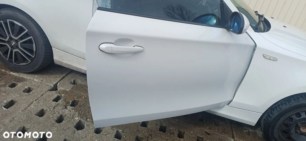 DRZWI LEWE PRAWE BMW 1 E81 E82 E88 300 Alpinweiss III PRZEDNIE PRZÓD - 2