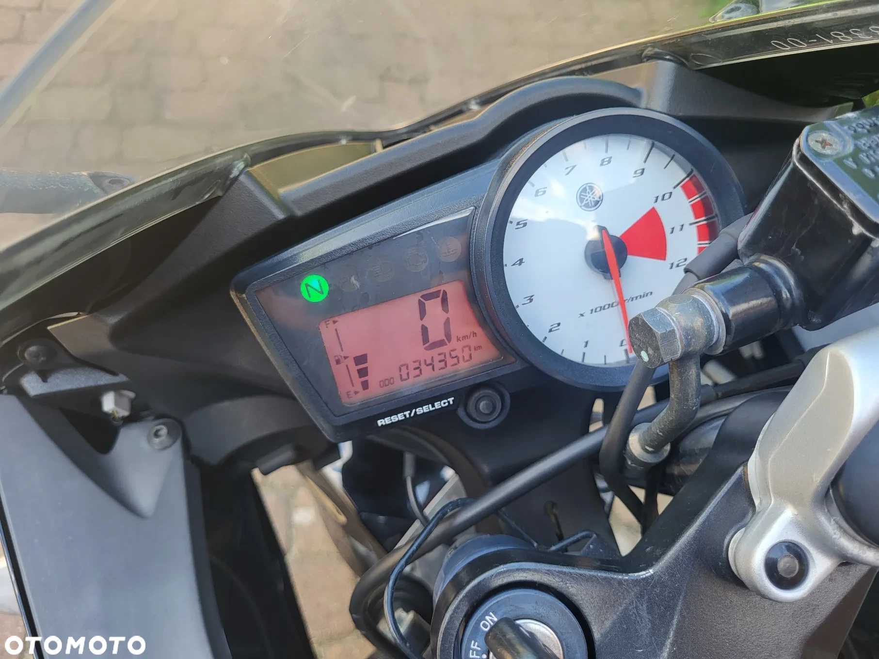 Yamaha YZF - 7