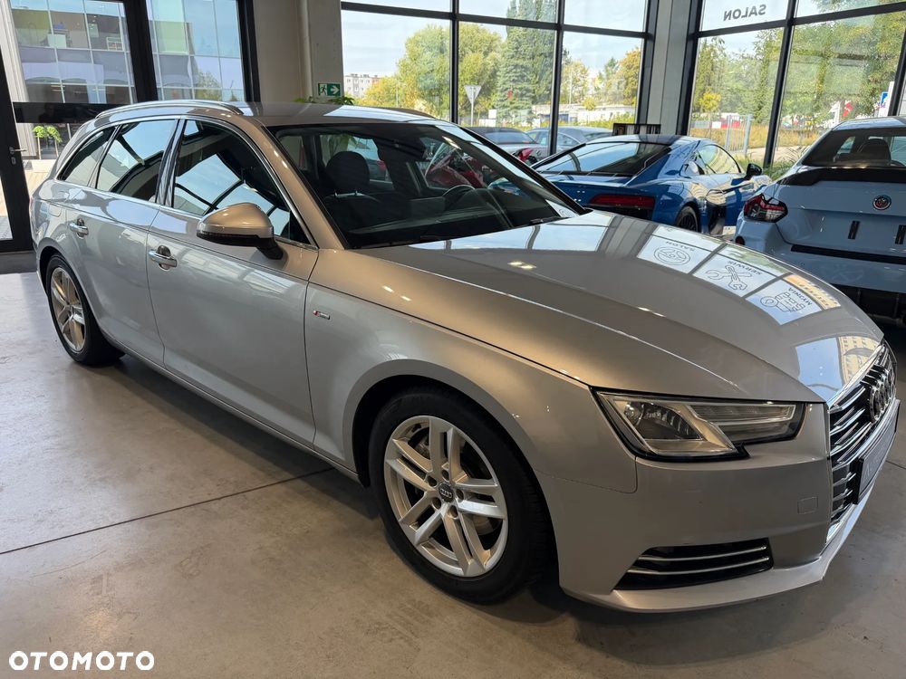 Audi A4 Avant 2.0 TDI DPF clean diesel multitronic Ambition - 4