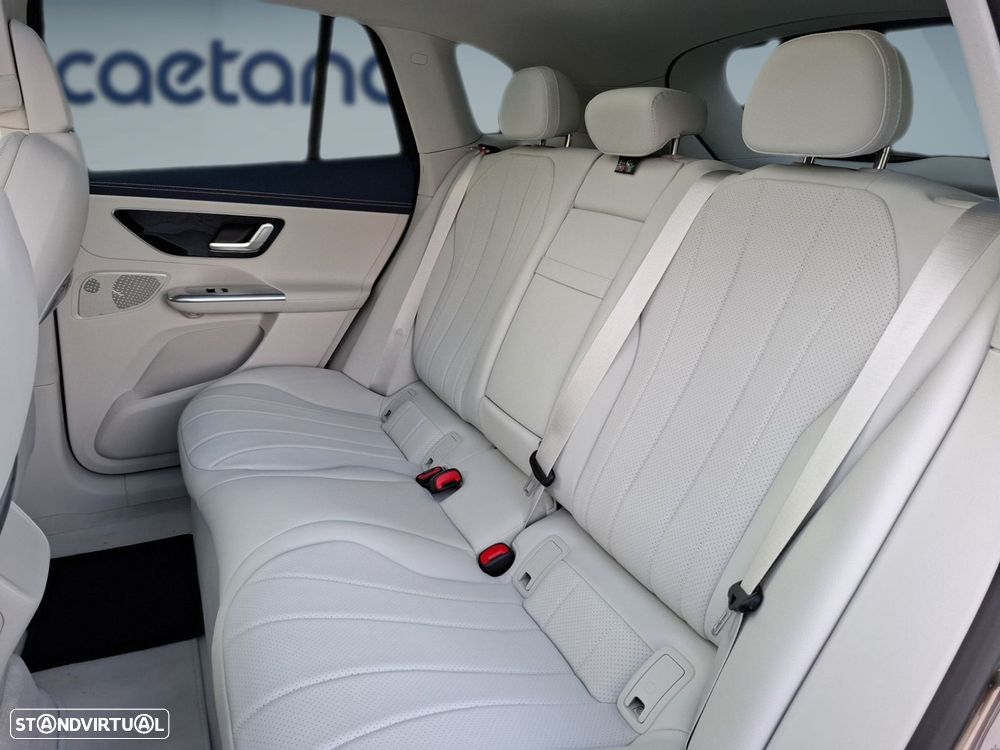 Mercedes-Benz EQE SUV 350+ - 14