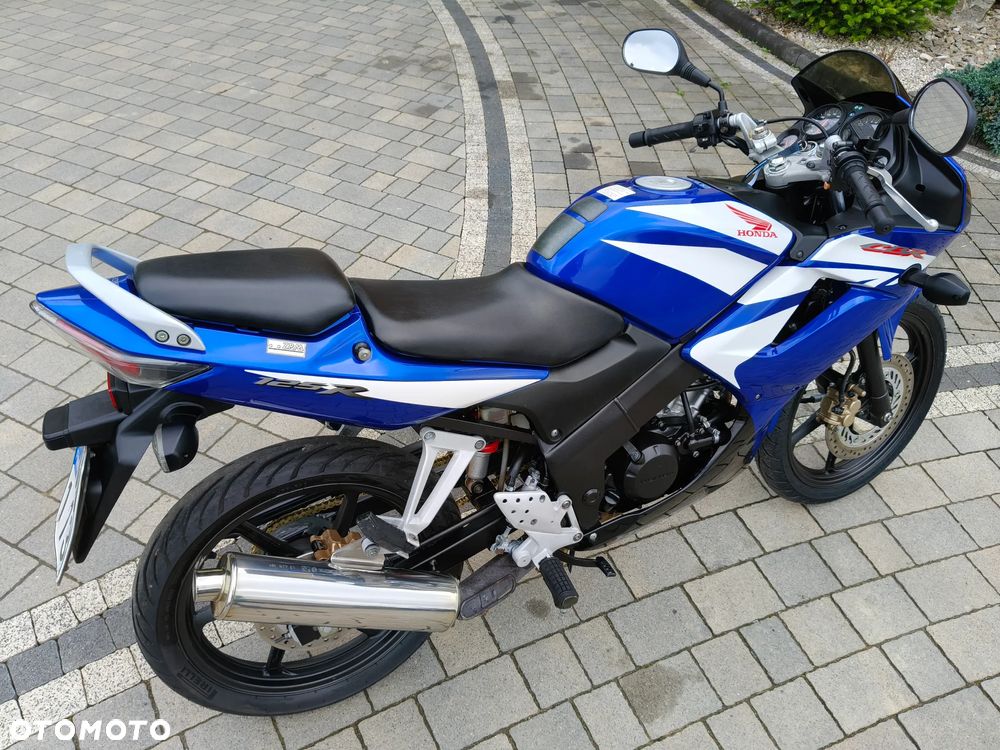 Honda CBR - 6