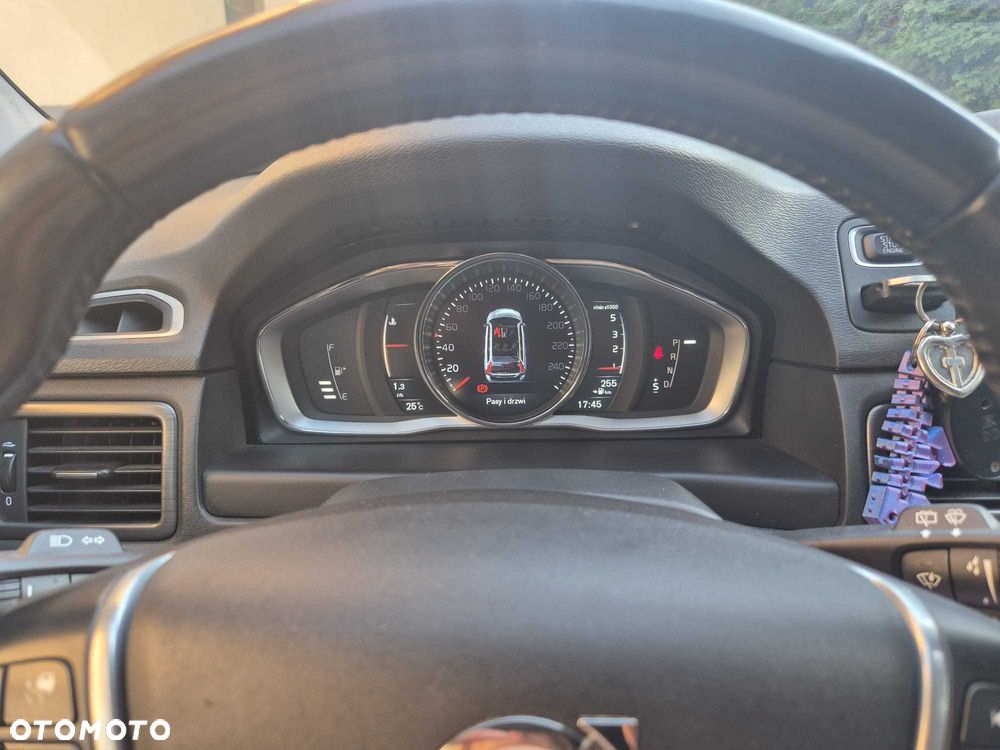 Volvo XC 70 - 8