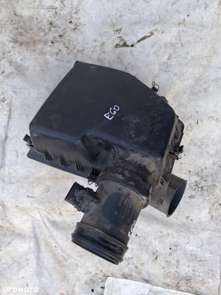 BMW E60 E61 4.4 V8 Obudowa filtra powietrza przepływomierz - 1