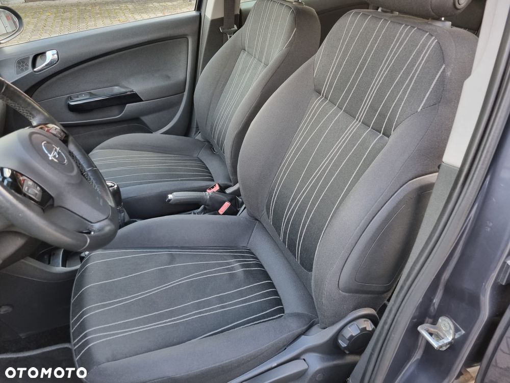 Opel Corsa 1.4 16V Innovation - 12
