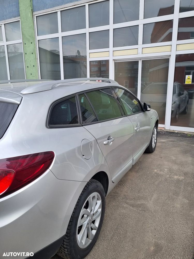 Renault Megane ENERGY dCi 110 Start & Stop Bose Edition - 3