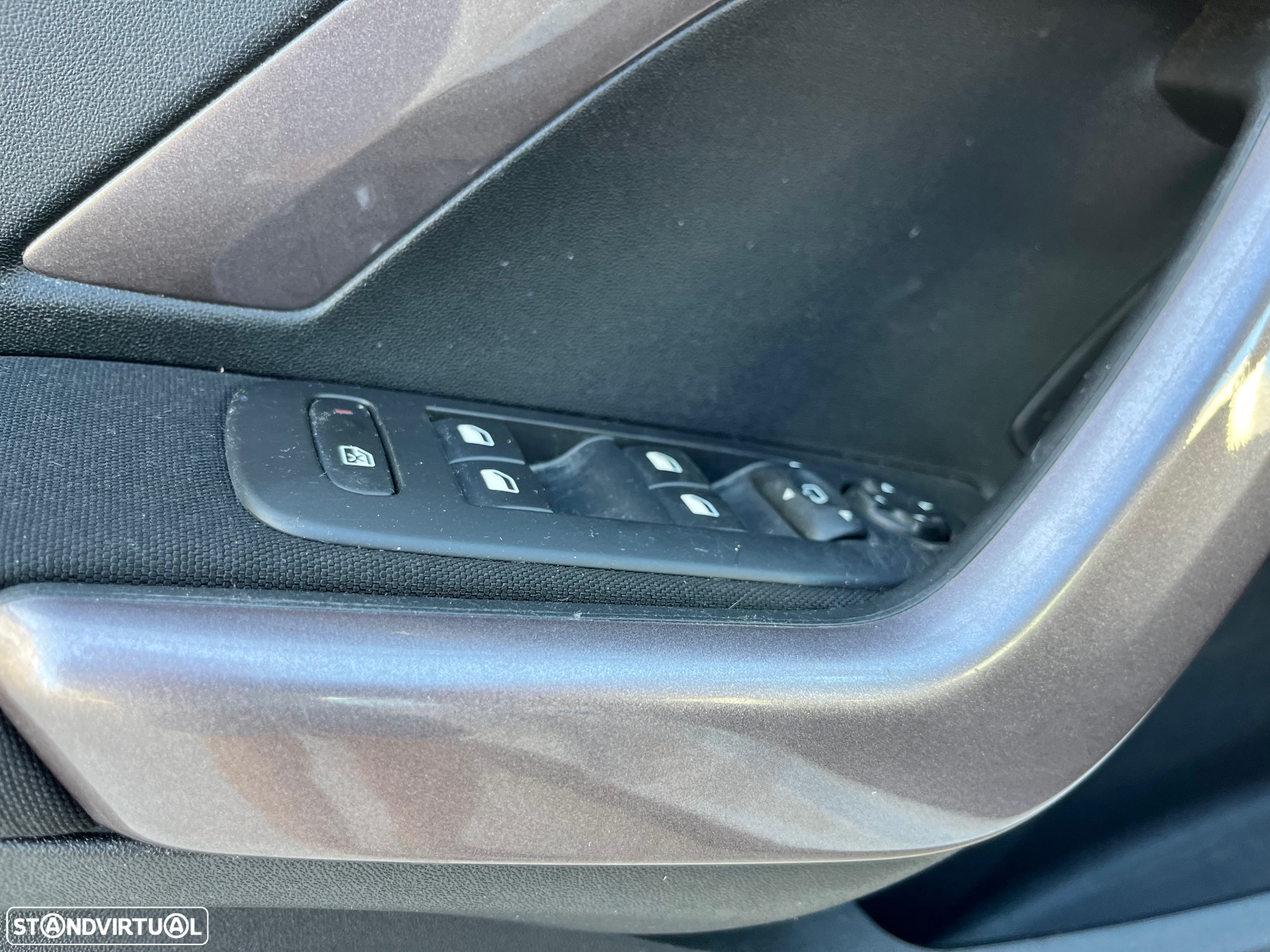 Peugeot 2008 1.2 PureTech Active - 28