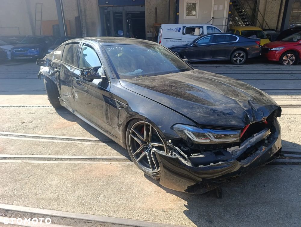 BMW M5 Competition - 8