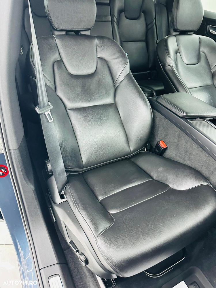 Volvo XC 60 D3 Momentum Pro - 24