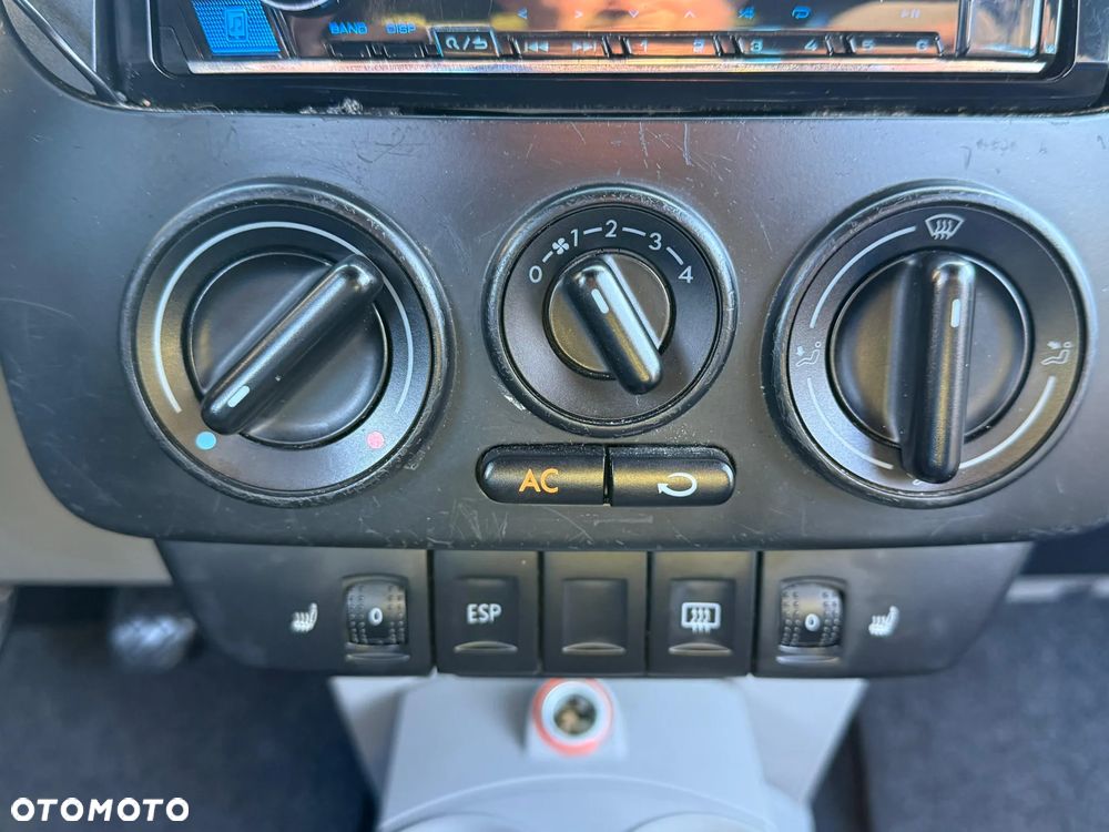 Volkswagen New Beetle 2.0 - 34