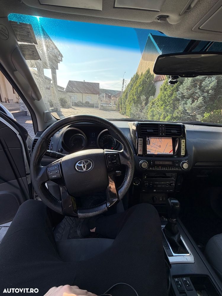 Toyota Land Cruiser 3.0l Turbo D-4D Aut. AVS Luxury - 9