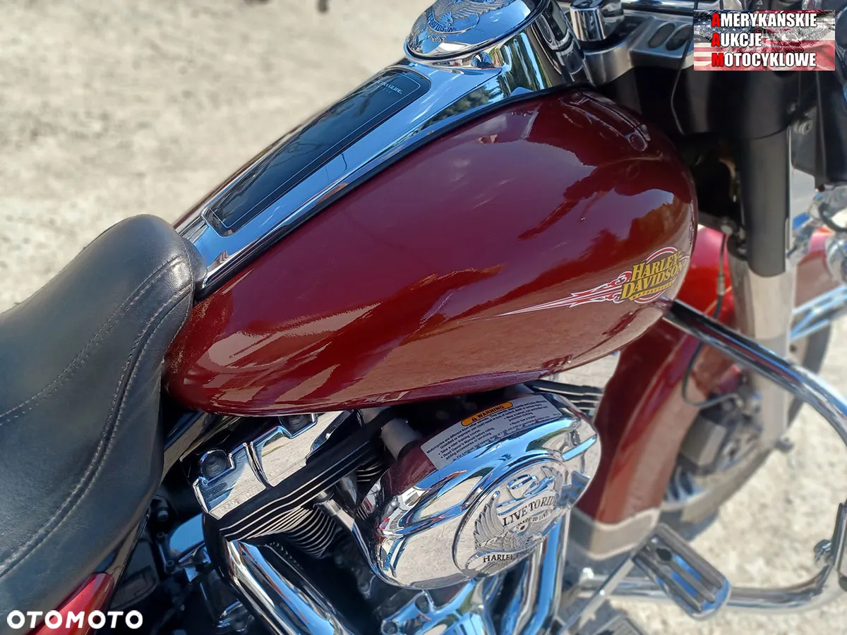Harley-Davidson FLHTCU Ultra - 16