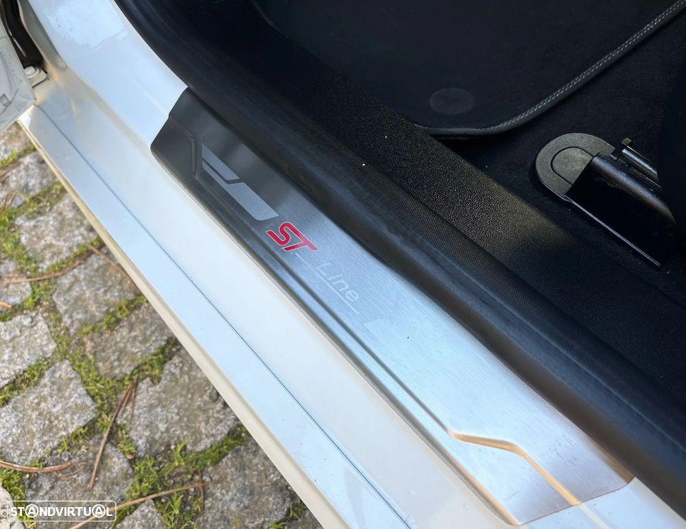 Ford Fiesta 1.0 T EcoBoost STLine - 8