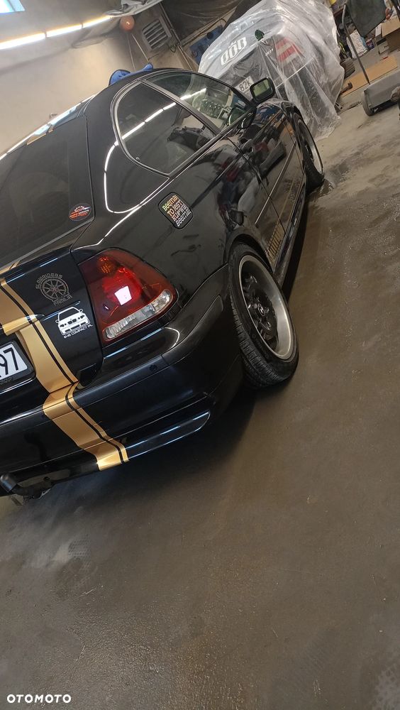 BMW Seria 3 316ti - 13
