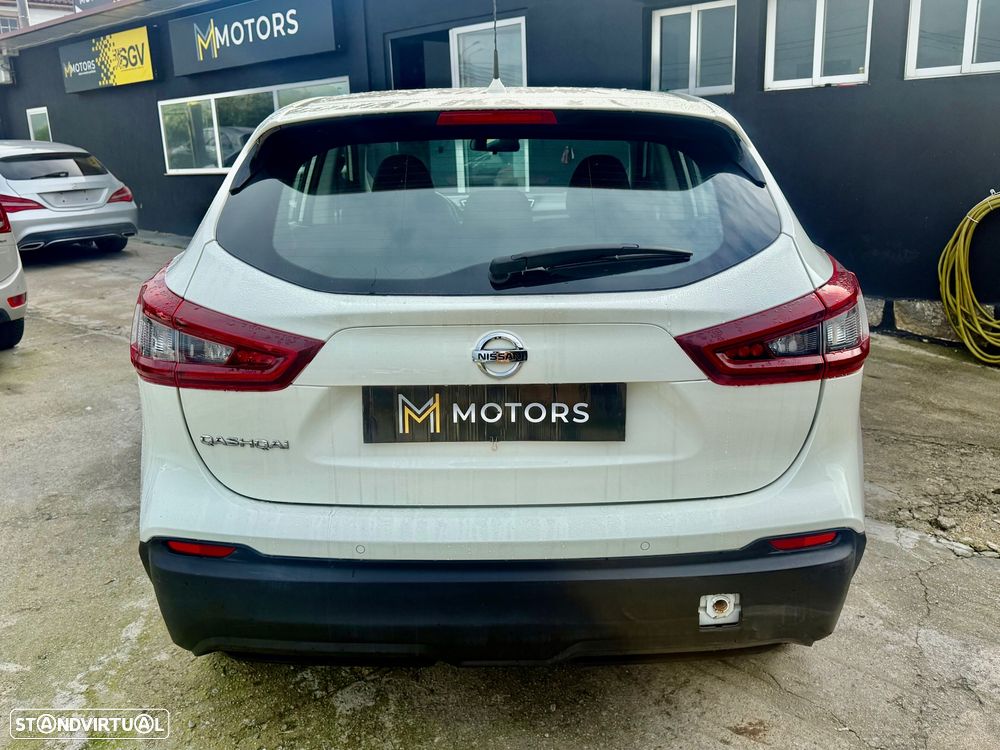 Nissan Qashqai 1.5 dCi N-Connecta J18+Led - 23