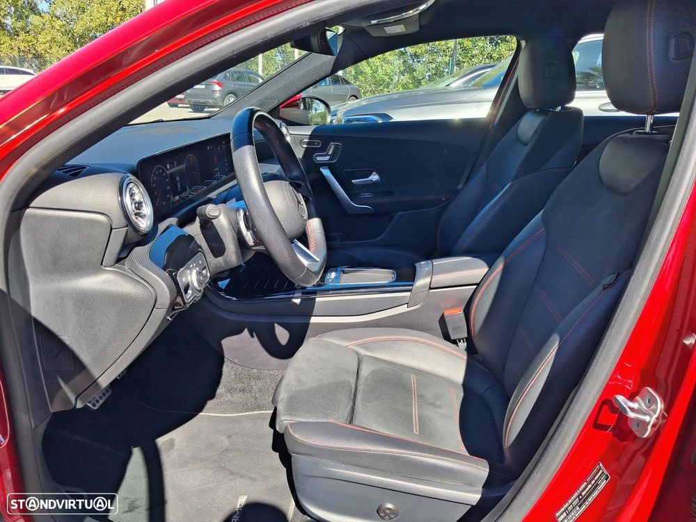 Mercedes-Benz A 250 Limousine e AMG Line - 8