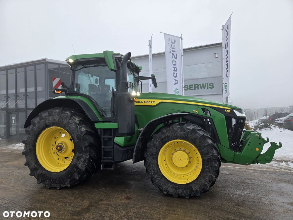 John Deere 8R310 - 1