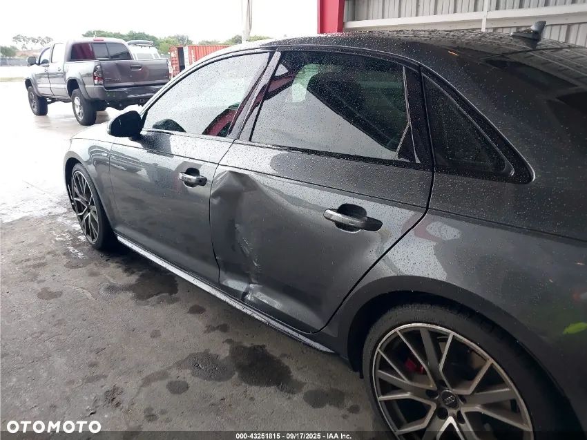 Audi A4 - 6