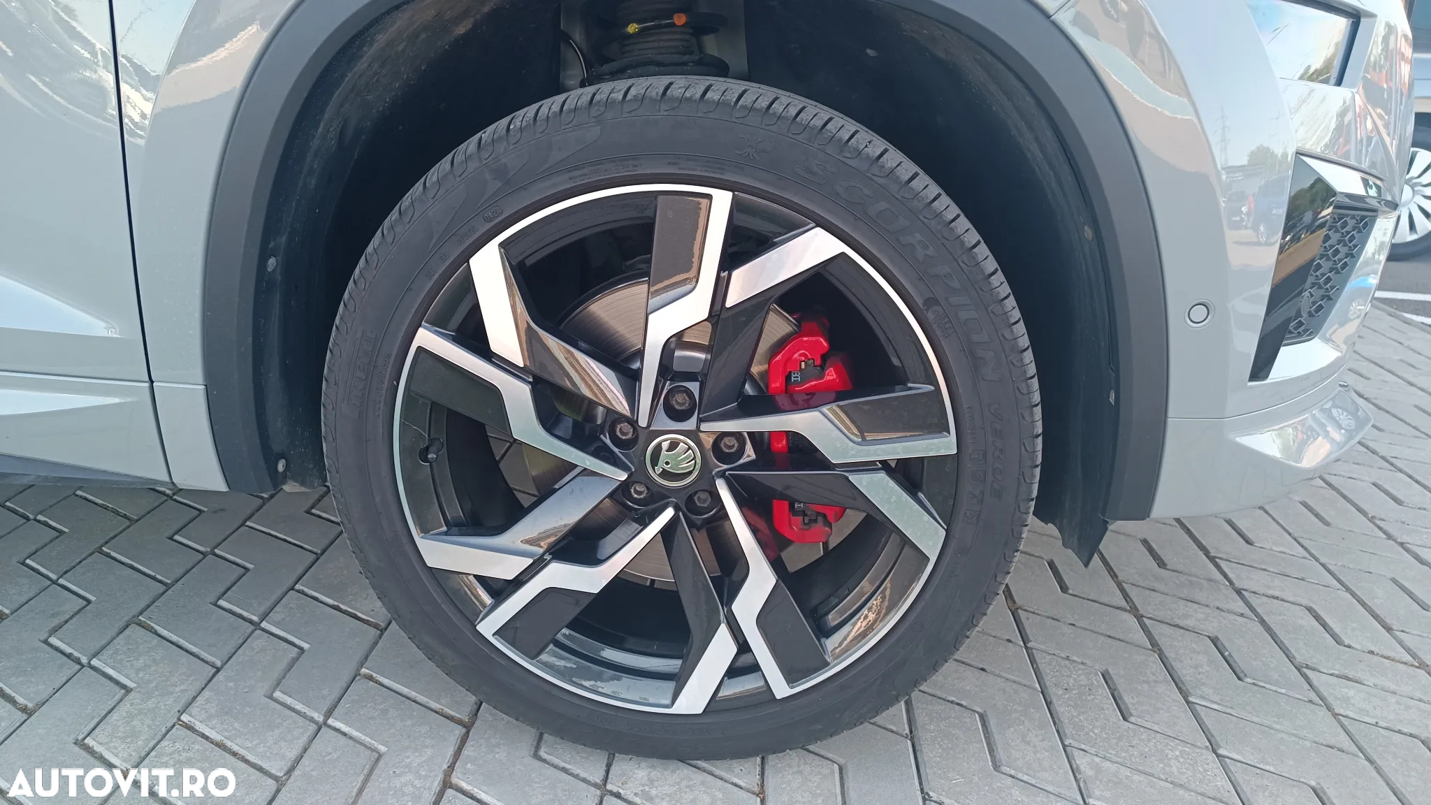 Skoda Kodiaq 2.0 TSI 4X4 DSG RS - 4