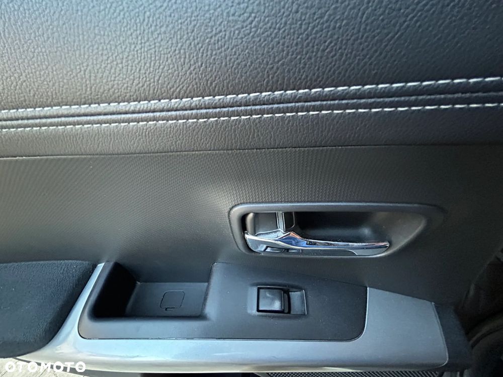 Mitsubishi Outlander 2.0 2WD Invite - 8