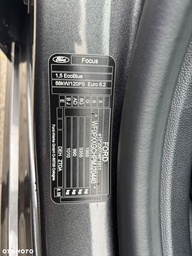 Ford Focus Turnier 1.5 EcoBlue Start-Stopp-System ST-LINE - 40