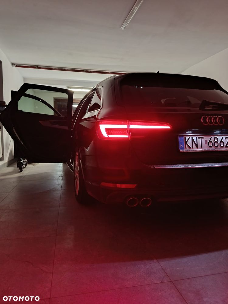 Audi A4 Avant 2.0 TDI Quattro S tronic - 6