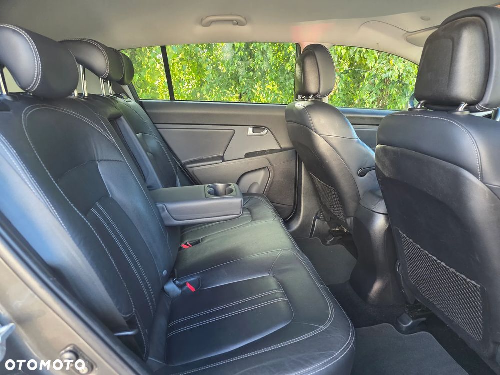 Kia Sportage 2.0 CVVT 2WD Attract - 28