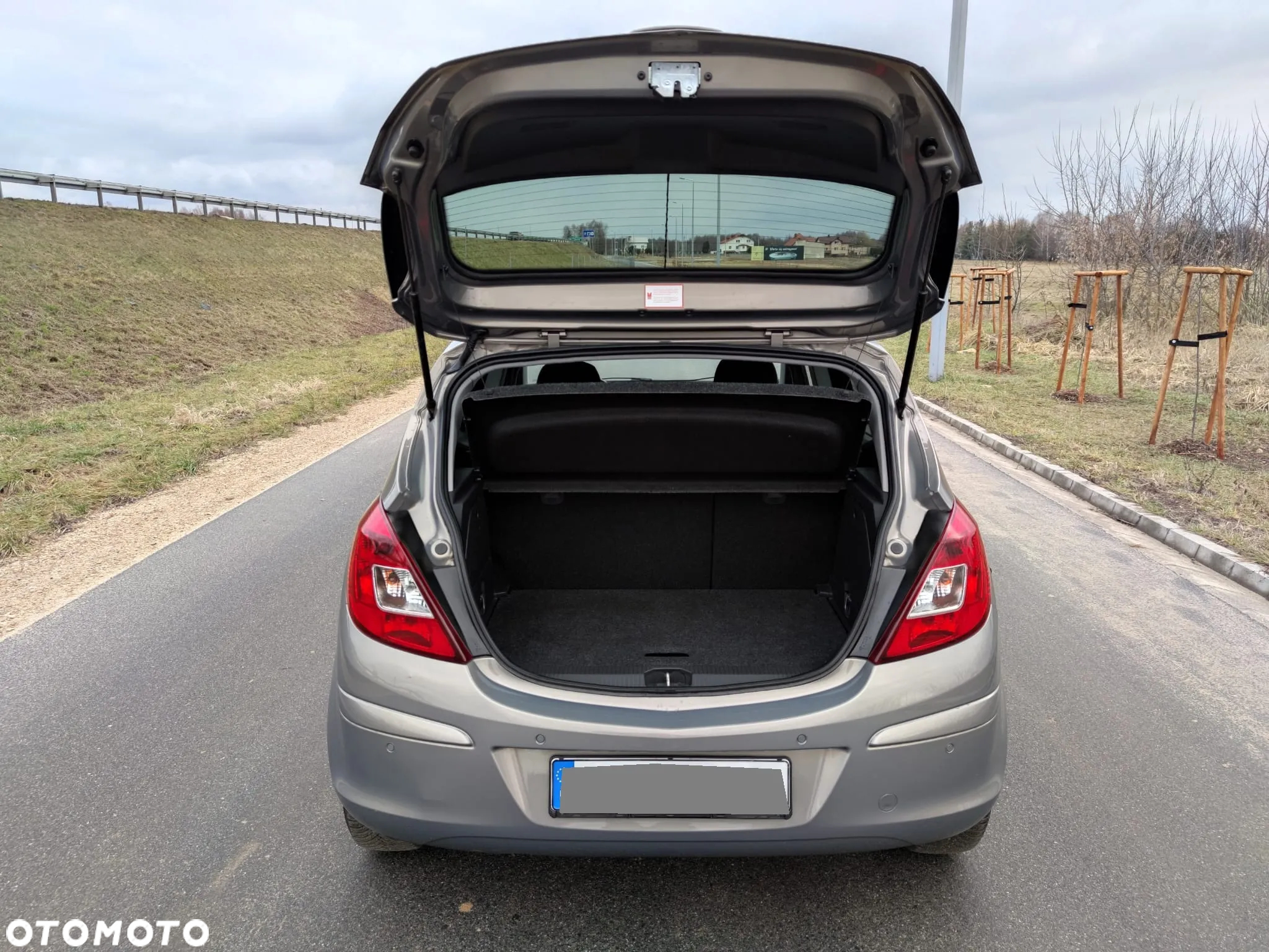 Opel Corsa 1.4 16V Color Edition - 19