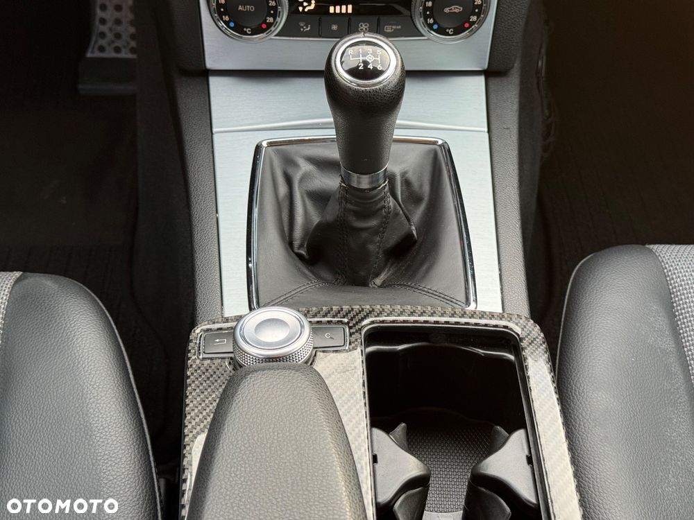 Mercedes-Benz Klasa C 180 Kompressor Avantgarde - 29