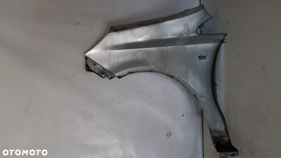 * BŁOTNIK PRZÓD PRZEDNI PRAWY OPEL CORSA D Z157 SREBRNY POSIADA LEKKIE WGNIECENIE - 4