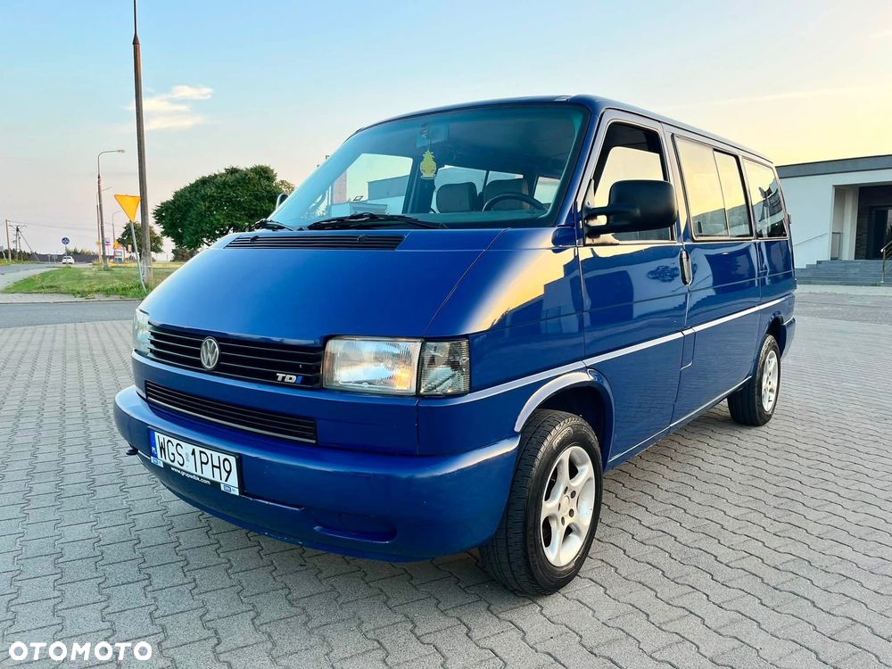 Volkswagen Transporter - 2
