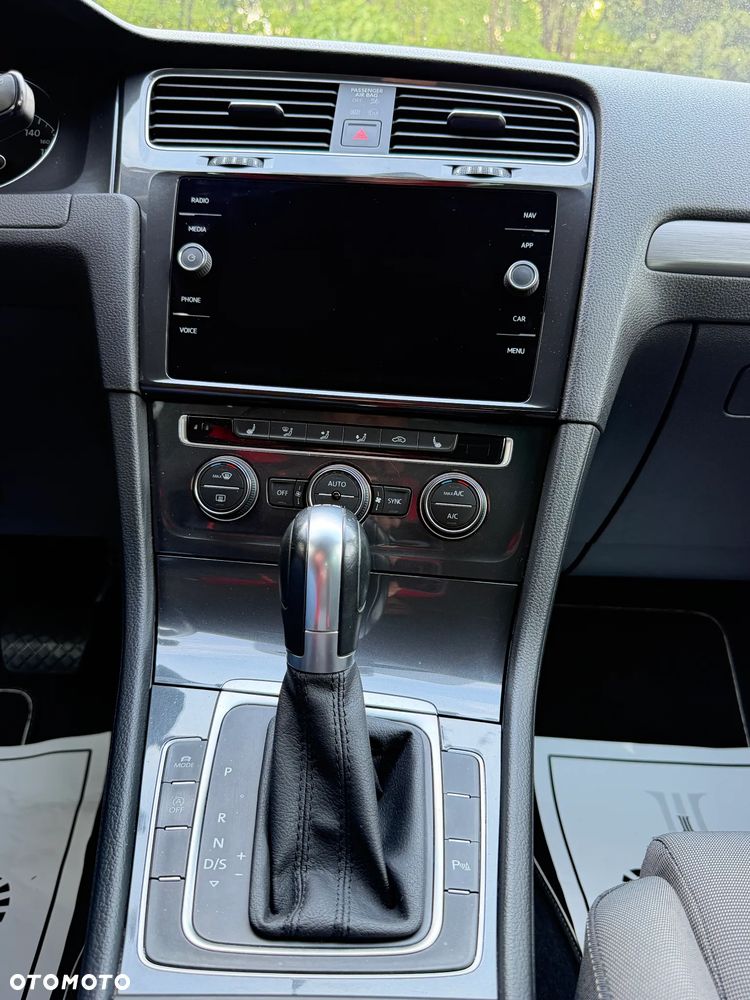 Volkswagen Golf Variant 1.6 TDI (BlueMotion Technology) DSG Trendline - 30