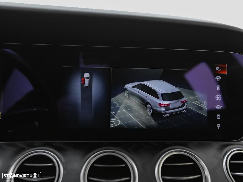 Mercedes-Benz E 300 de Exclusive Line - 28