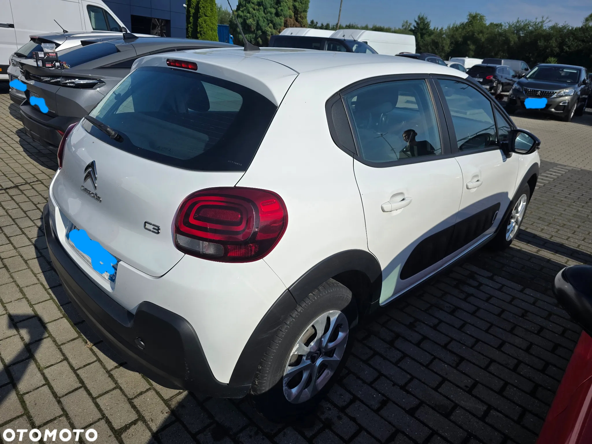 Citroën C3 1.2 PureTech Live - 4