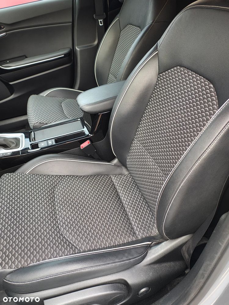 Kia XCeed 1.6 GDI PHEV L DCT - 18