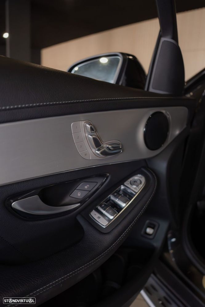 Mercedes-Benz GLC 300 de Coupe 4Matic 9G-TRONIC AMG Line - 24
