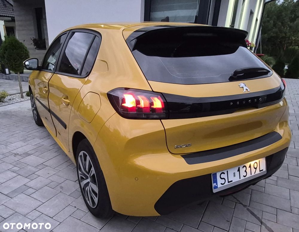Peugeot 208 - 11