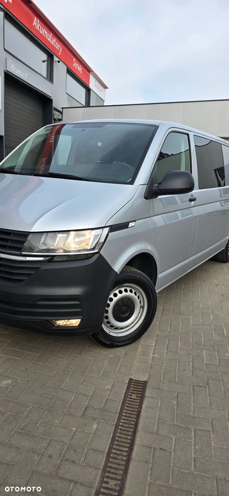 Volkswagen Transporter - 1