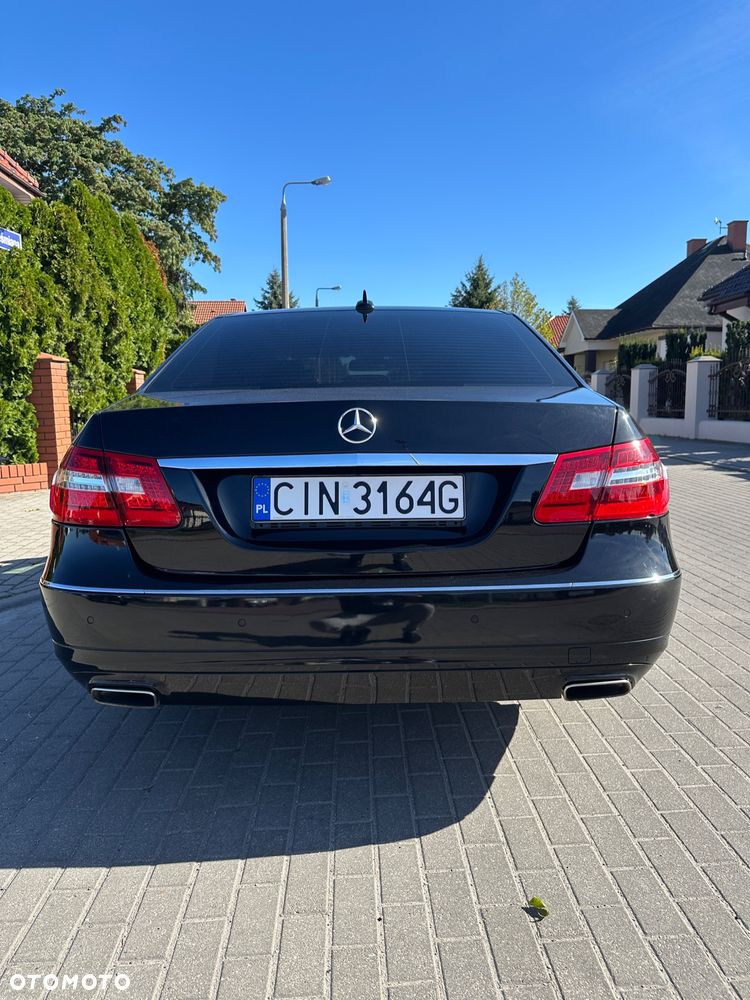 Mercedes-Benz Klasa E 220 T CDI 7G-TRONIC Avantgarde - 11
