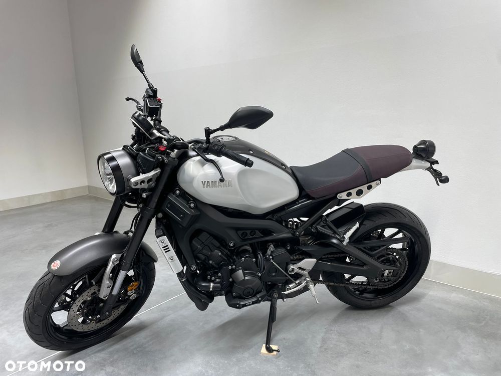Yamaha XSR - 4