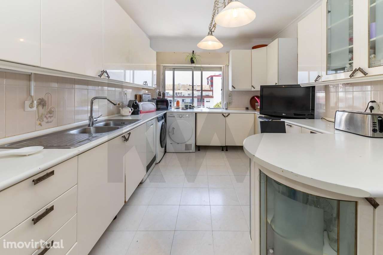 Apartamento T4 Duplex na Amora - Grande imagem: 2/43