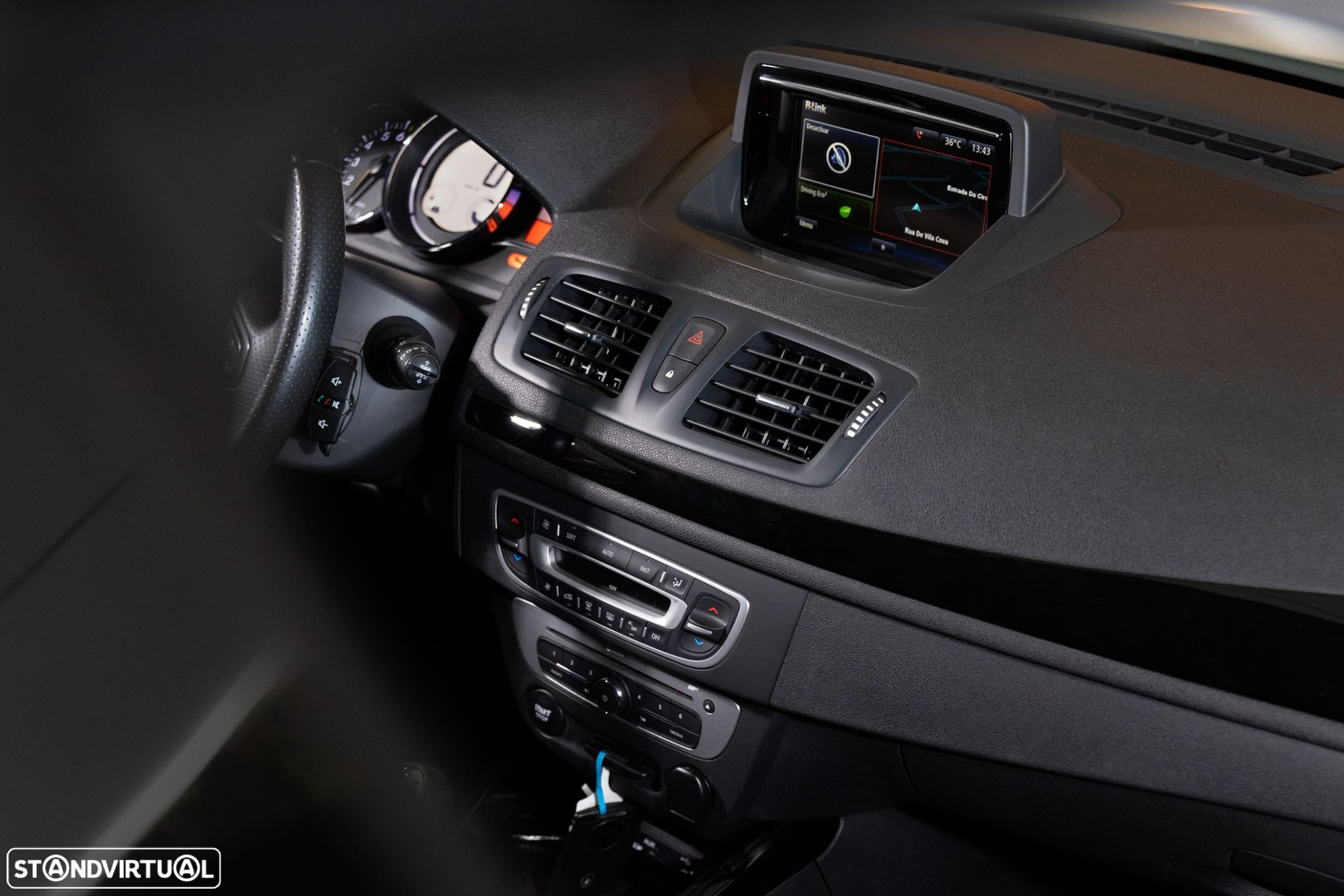Renault Mégane Sport Tourer - 13