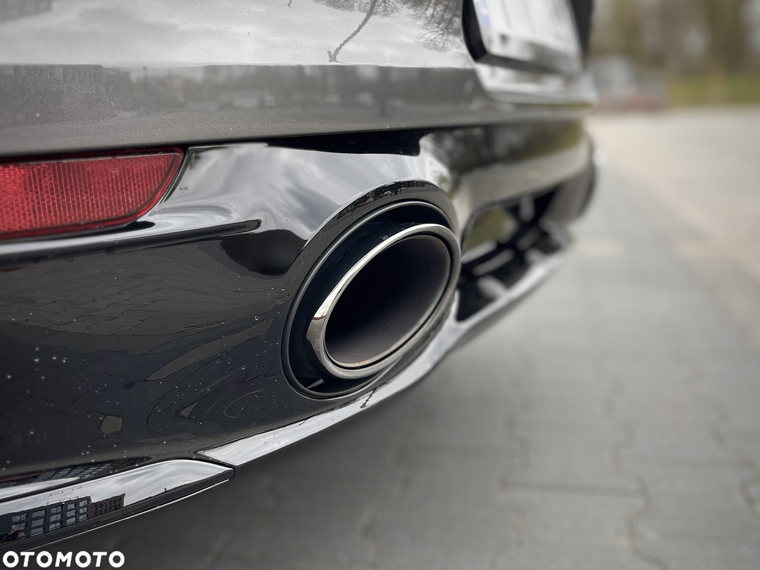 Porsche 911 Carrera 4 GTS Cabrio - 13