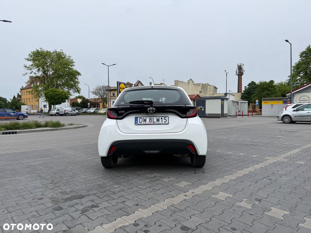 Toyota Yaris 1.5 Comfort - 6