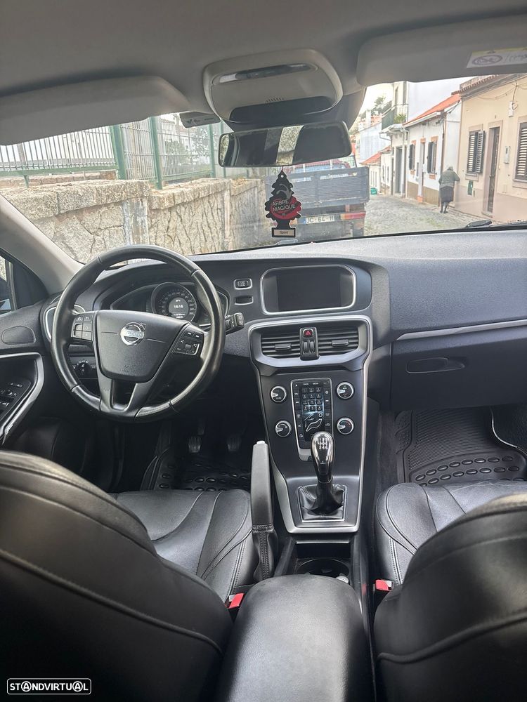 Volvo V40 1.6 D2 Momentum - 8