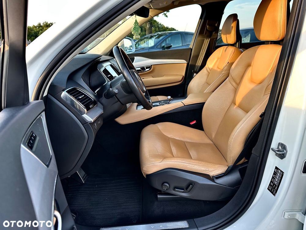 Volvo XC 90 D5 AWD R-Design - 7