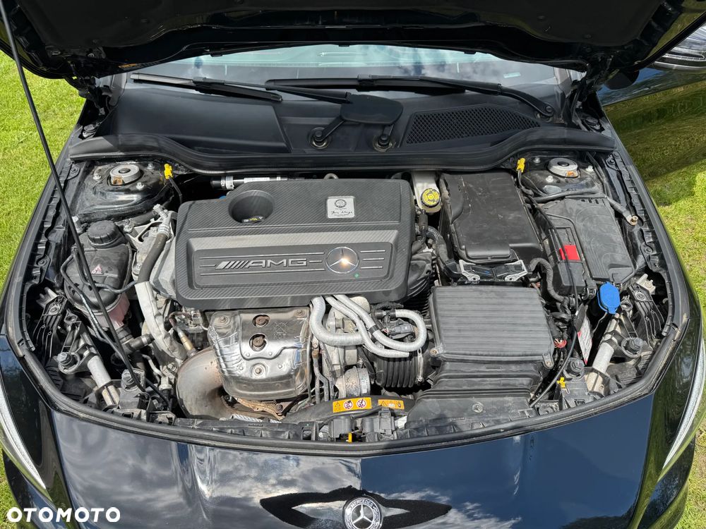 Mercedes-Benz CLA - 5
