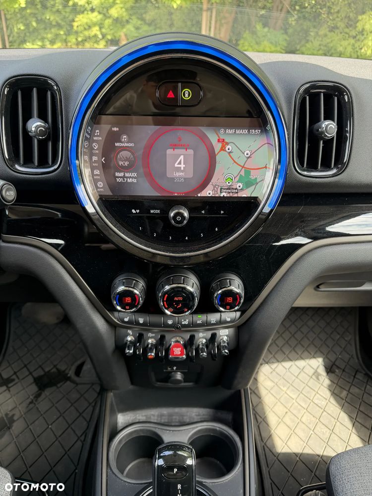 MINI Countryman Cooper Classic Trim - 32