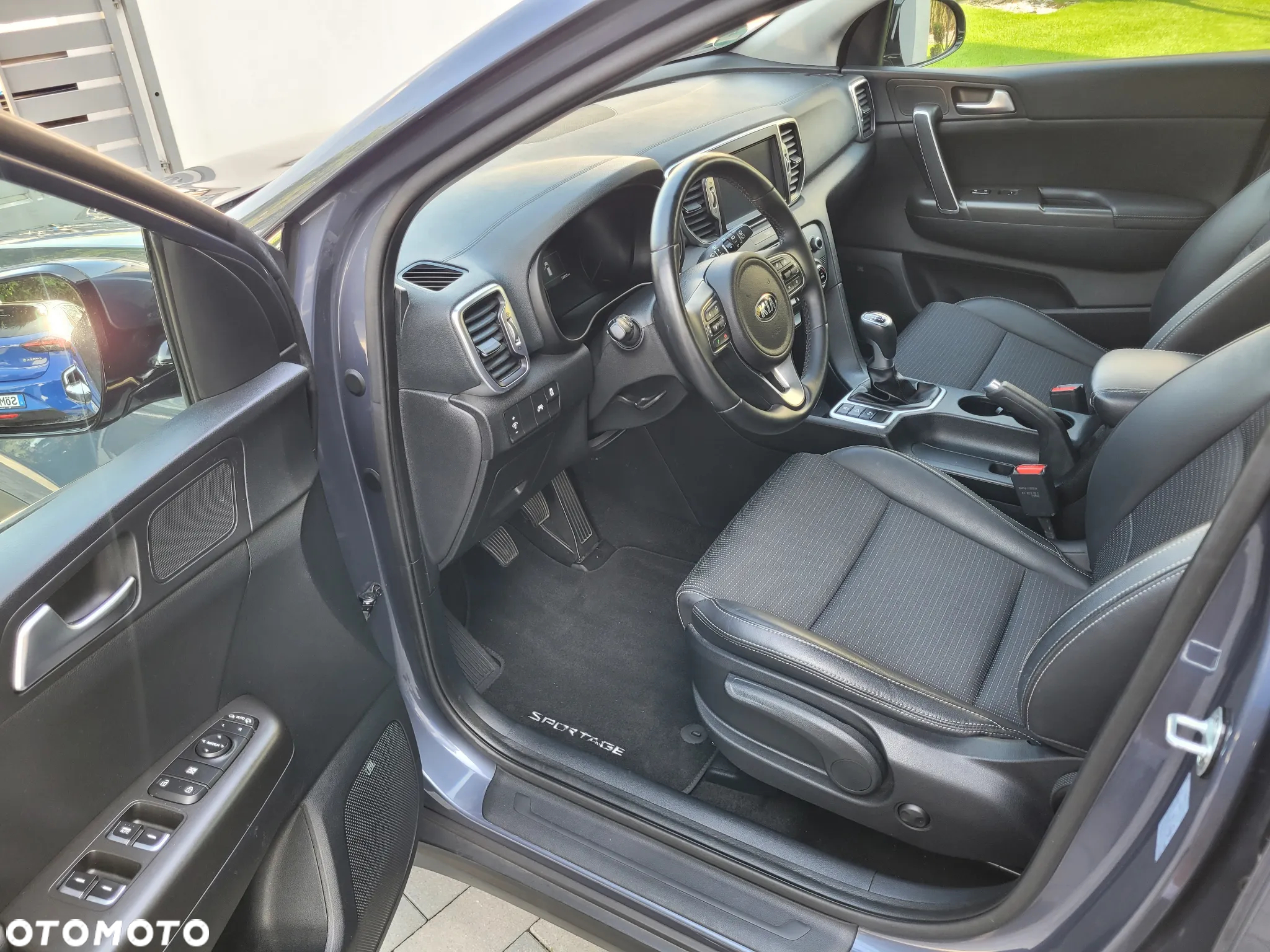 Kia Sportage 1.6 GDI L Business Line Plus 2WD - 19