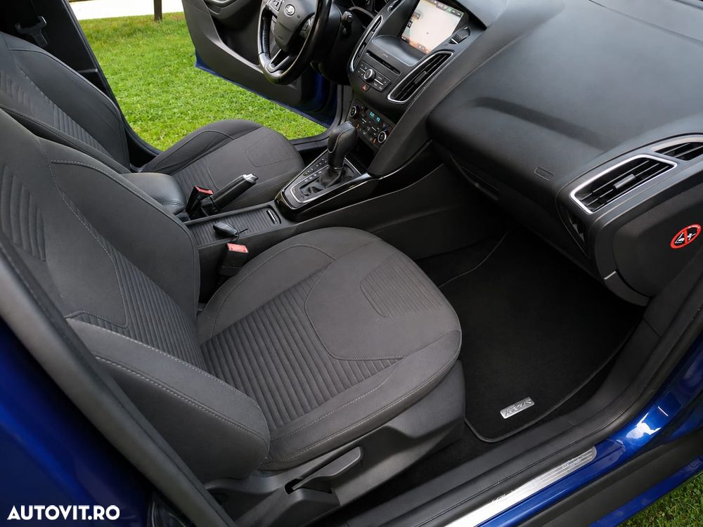 Ford Focus - 14