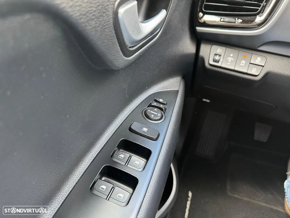 Kia Stonic 1.0 T-GDI Wave - 22